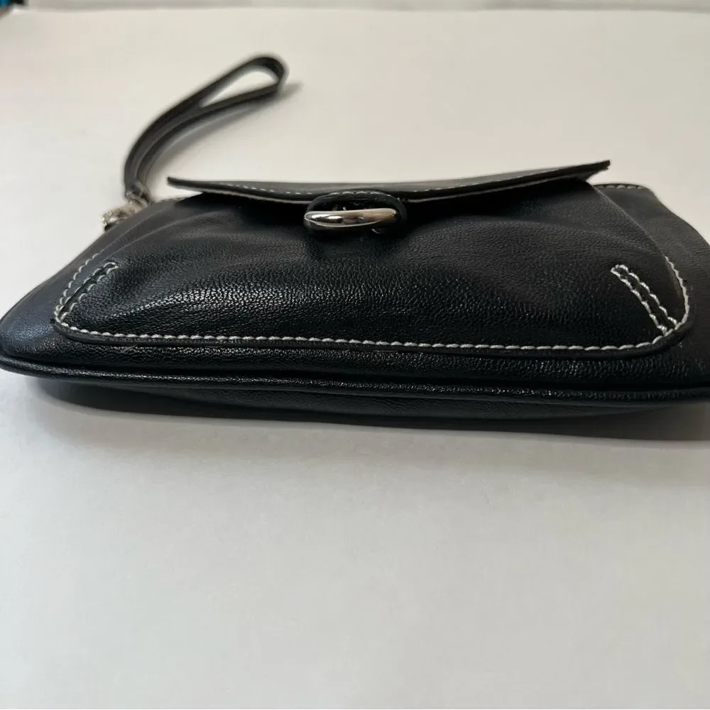 Liz Claiborne Black Vegan Leather Wristlet Clutch Wallet Purse